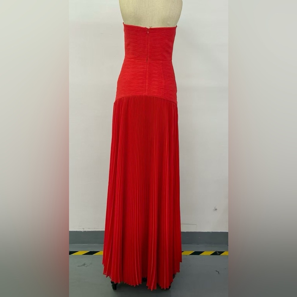 Alexis NWOT Sunniva Strapless Pleated Gown - Picture 15 of 15